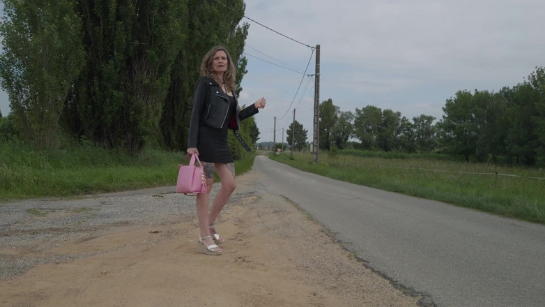 Wendy Burde: I Fuck an Hitchhiker Who Broke Down