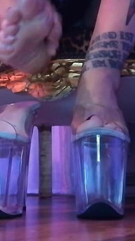 Moisturize My Feet Fetish Vlastní klip