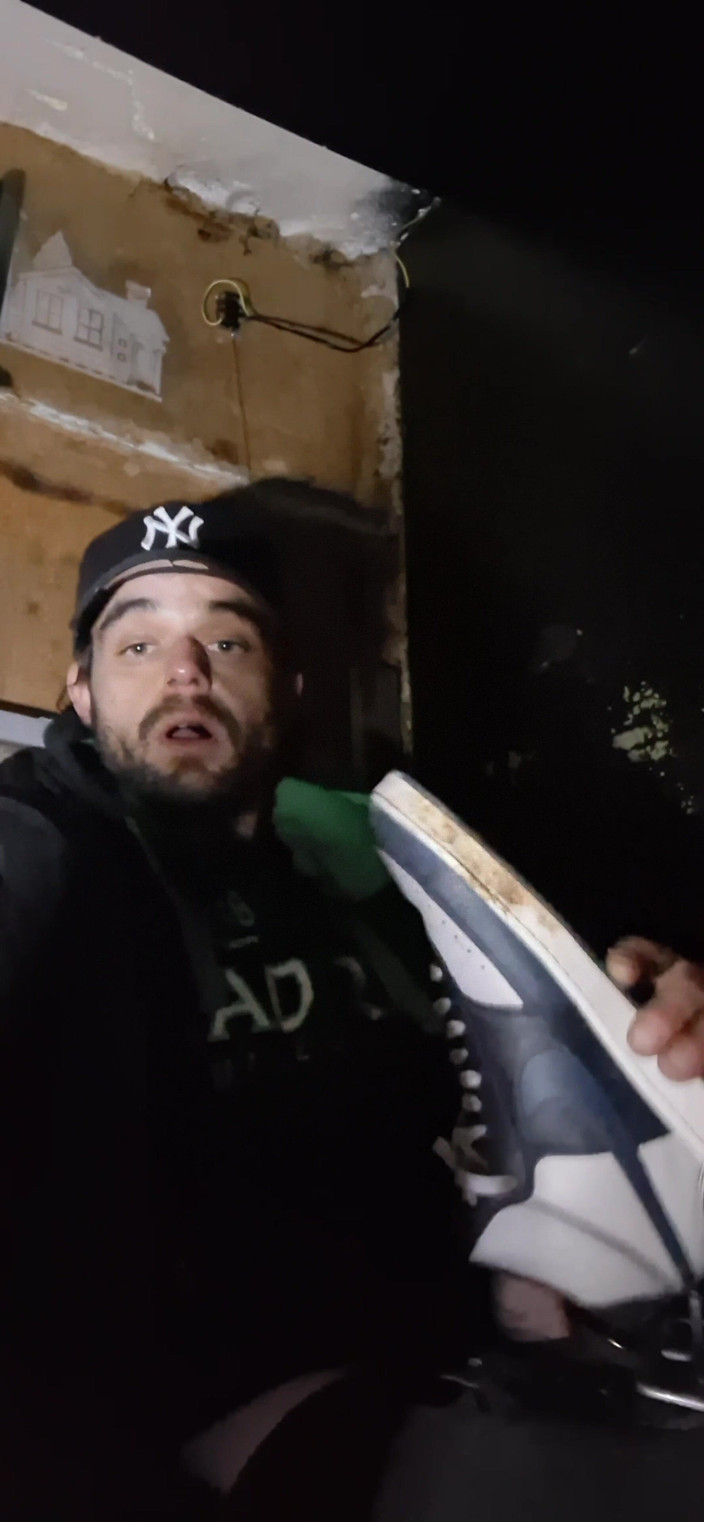 jerkofflover: Orgasme Mega Menakjubkan Saya Di Sepatu Nike Saya