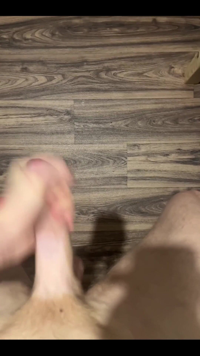 Johnny69227: Stor Kuk Twink Solo: Mager Student Ryckar Av Och Lossar...