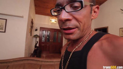 Trans 500: Đón tại bãi đậu xe