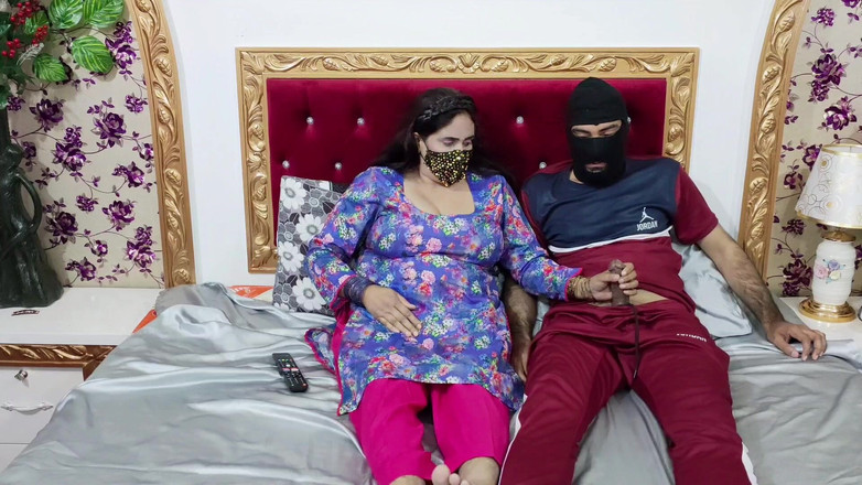 Shilpa Bhabhi: Kesilmemiş web dizisi seks desi ateşli Hintli yenge ve devar