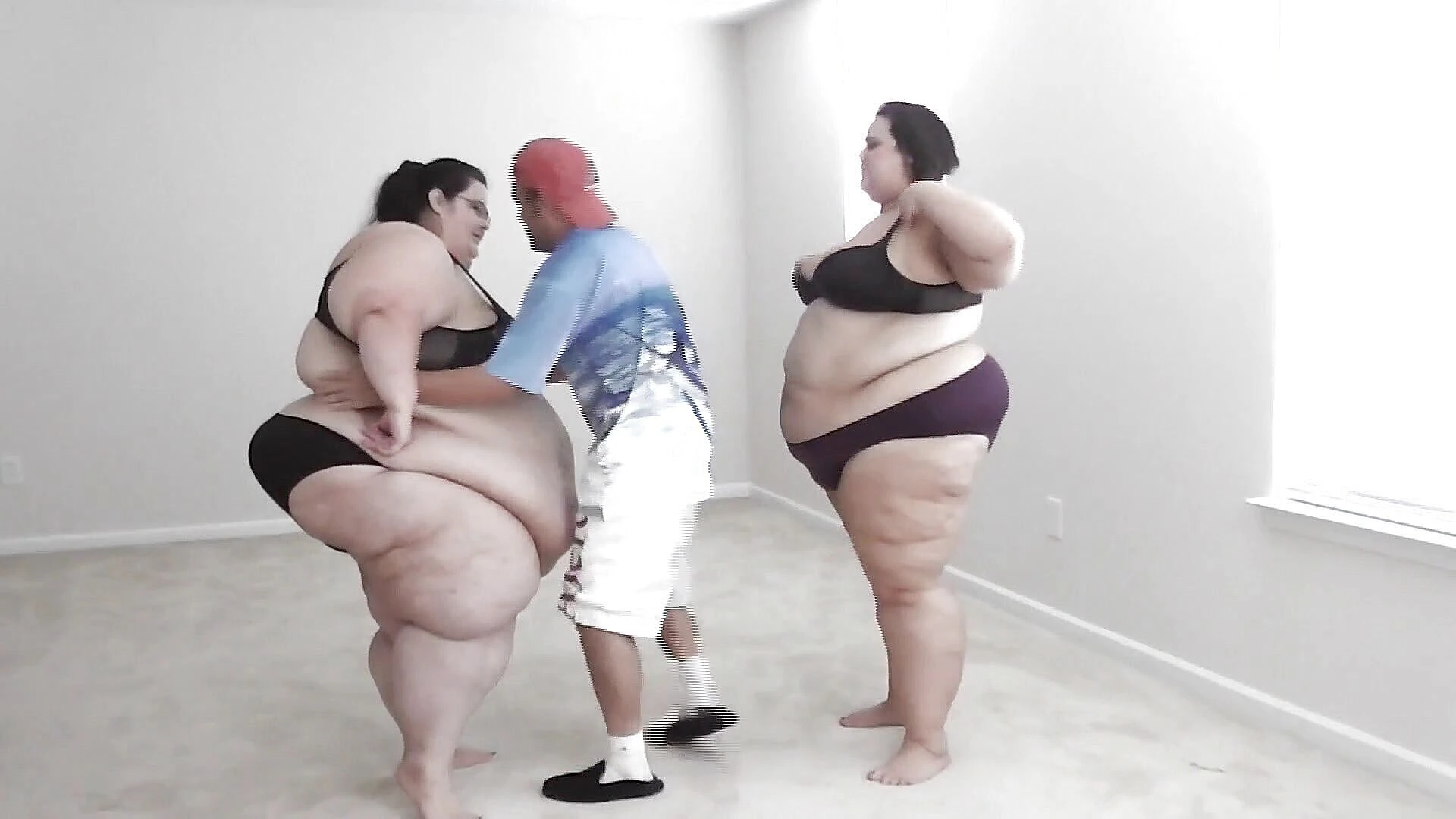 Lift, Carry with BigmommaKat & Lolla Blaze by Full Weight Productions |  Faphouse