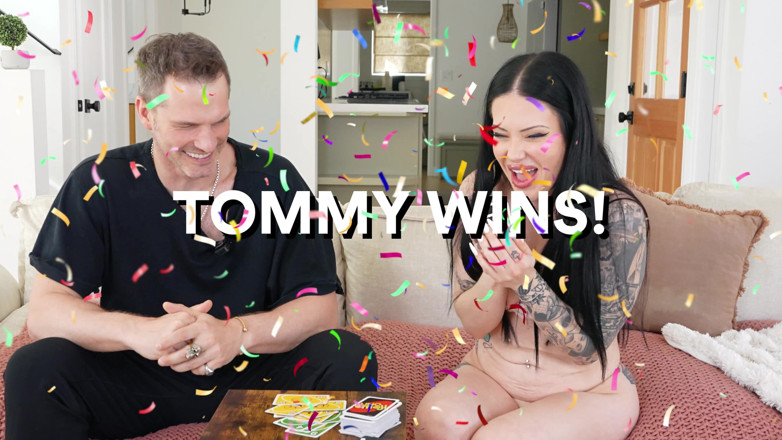 Tommy Wood XXX: Victoria Malfoy follada en el podcast de Tom Games
