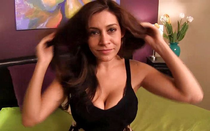 Eros POV: Sono dell'umore giusto per te - Raylene - Sesso virtuale pov