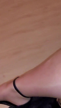 Reqouest purtând Shiney Hose cu sunet de masturbare