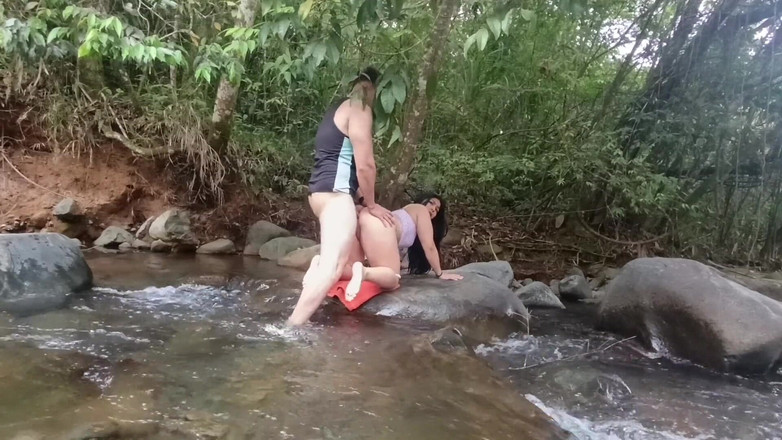 venusandzeus: Sexo Anal Na Floresta.. Um Estranho Quebrou Minha Bunda Na...