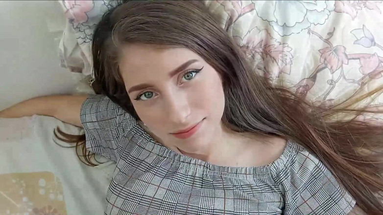 skpro_: Moje nevlastní sestra je uvězněna a já se snažím ji...
