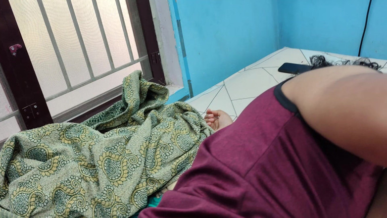 Vaigavarun45: คู่รัก Mallu โรแมนติกสุดฮอตในการลบชุดห้องนอนและจูบด้วยนมดูดควย Desi โรแมนติกสุดฮอตในบ้าน