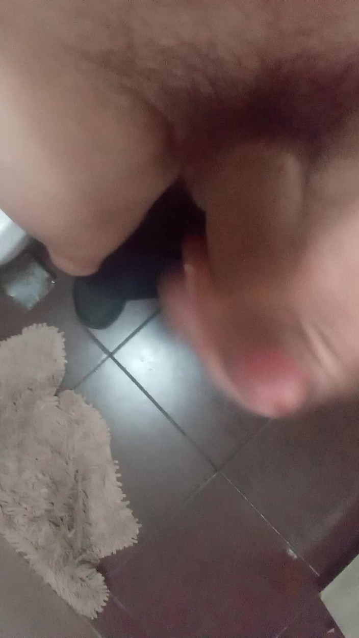 SebasMirror: Di Kamar Mandi