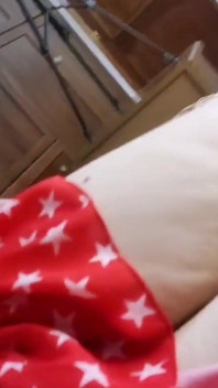Suami cuckoldnya merakam isterinya dengan pepek besarnya dan seronok dikongkek