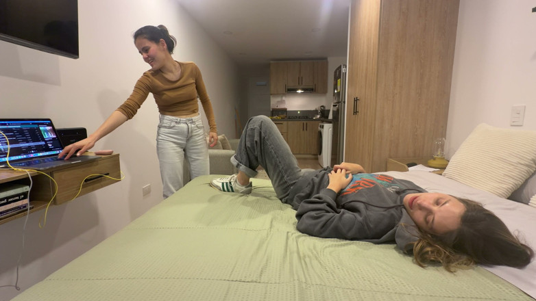 scarlettandc: ขยับก้นไปเต้นทเวิร์ก