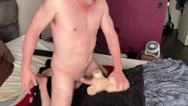 ScottyNaughty69: Ben patlayana kadar seks bebeğimi büyük kıvrımlı yarağımla sikiyorum!
