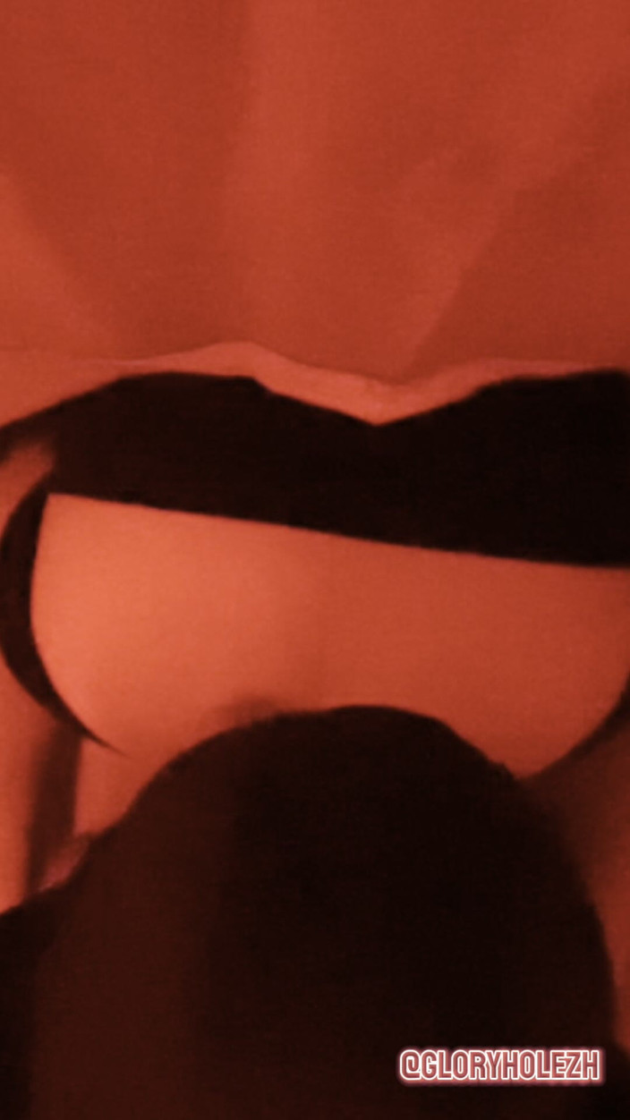 gloryholezh: Арабский курьер останавливается в пути для минета Anon и лижет очко и спаривается с моей задницей