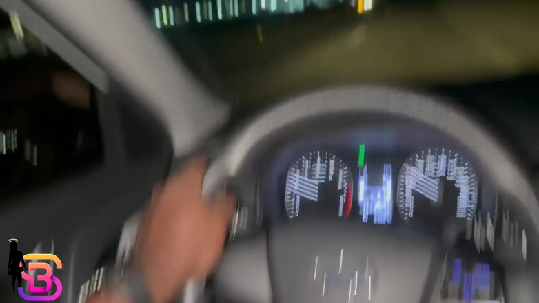 Bruna Santiny Hetero: Aku menggoda bajingan ini sampai dia menghentikan mobil dan meniduriku...