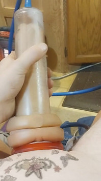 Solo Session with Pussy Pump