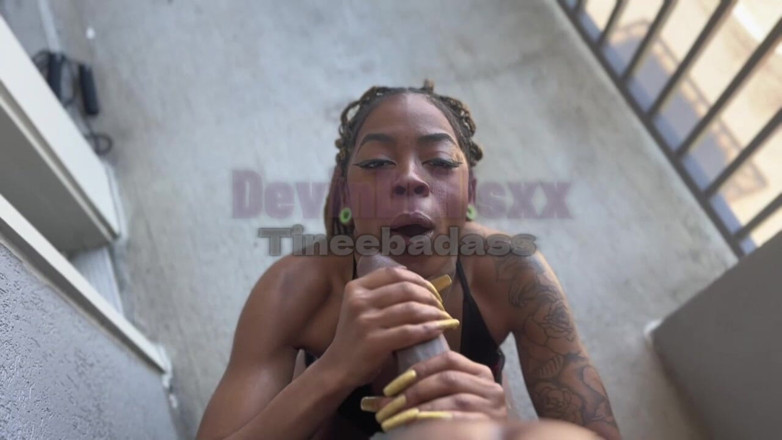 Devin Drillsxx: Menikmati Pemandangan