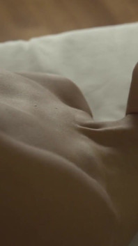 Muy hermosos labios chupó polla dura