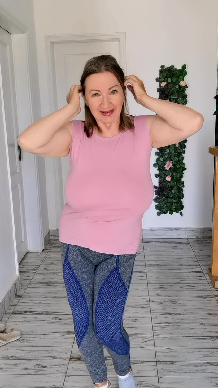 MariaOld: Enormi tette mature naturali e sexy strip dance