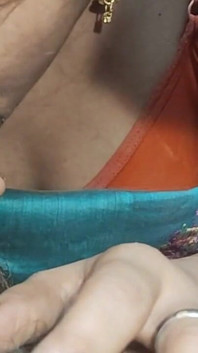 Desi sexy bhabhi-sex und sperma im mund