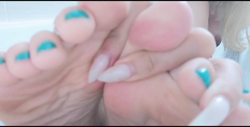 Erotic Tanya: Washing My Feet &amp; Instructing You to Cum