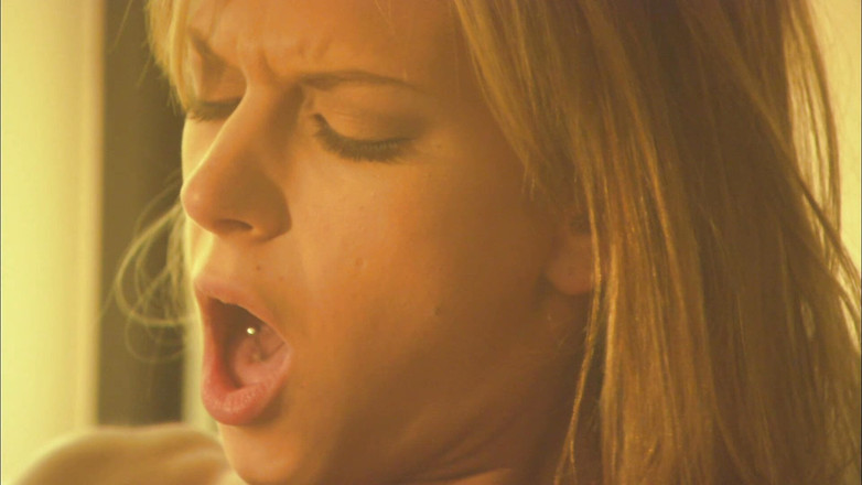 Pervy Studio: Un vieux baise une jeune copine