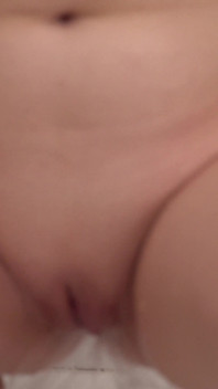 Masturbazione bagnata e squirty mentre succhio il tuo cazzo!