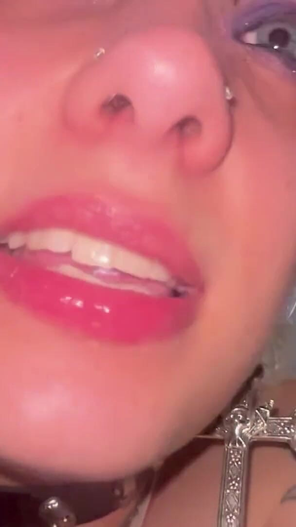 Glitterqueen1999: Eating My Pervy Stepdad