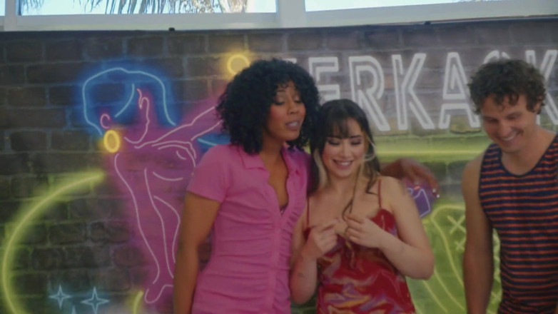 Model Media US: Jerkaoke - Aria Lee a Robby Echo