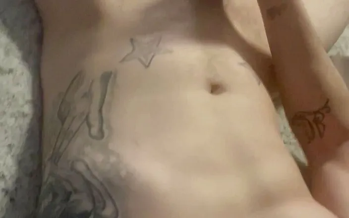 Jerkoff king: Sexy straight dude jerking off with ass play