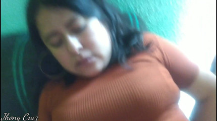 Jhony Cruz: Učitelka mě vezme k ní domů na doučování, svádí mě...