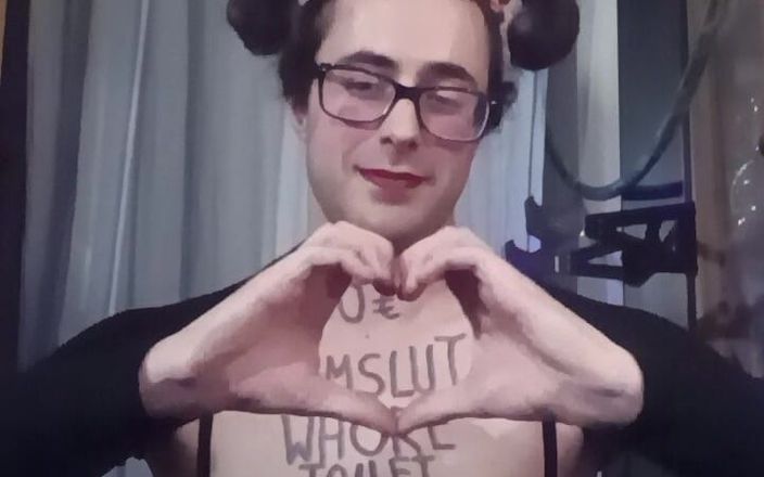 SissyschlampeVanessa: Wertlose sissy-schlampe fickt sich anal mit dildo