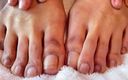 Covid Couple: Fétiche des mains et des pieds