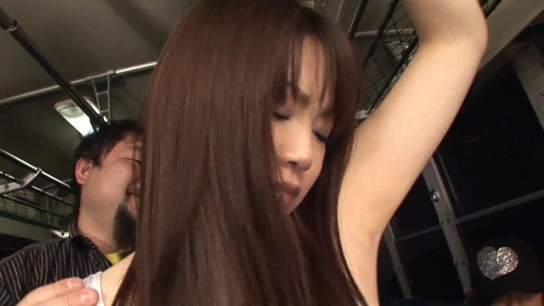 JapaneseAmateur: 温泉は女の子がそれらにdeepthroatフェラチオの後に様々なコックに乗って楽しんでいます