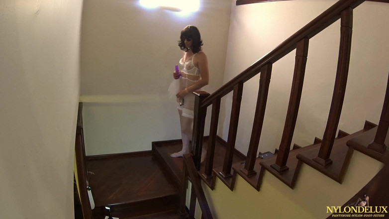 Nylondelux: Fantasy villa serie-9 overdose anale