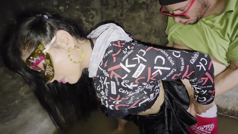 InsaciableX: 上司の汚れた命令:貯水槽の掃除がハードコアなセッションに変わった