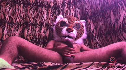 Arthur Eden aka Webcam God: Pene della tigre (ep.2) (4 k)