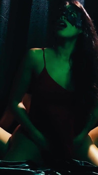 ฉันเย็ดนางแบบชุดแดง Temptation (astridesben) จนแตกคาหี