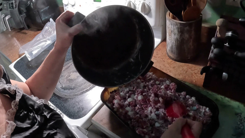 Homesteadmama: 할로윈 간식을 요리하는 셰릴