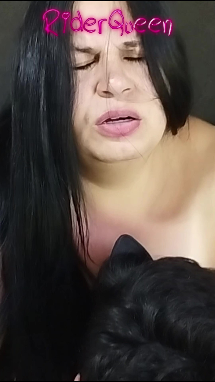 Riderqueen BBW Step Mom Latina Ebony: Làm tình với riderqueen máy bay bà già latinh đít bự...