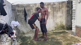 爸爸好好地服务我