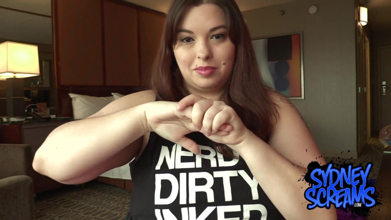 Sydney screams fetish: Sydney's Soft, Lotioned Hands - HD