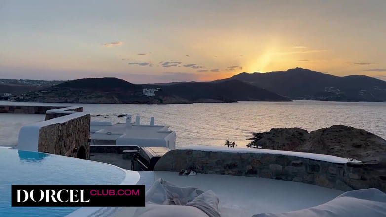 Dorcel Club: Orgia em Mykonos