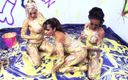 LezPOV: Des lesbiennes aux seins énormes se mettent un jaune d&amp;#039;œuf sur...