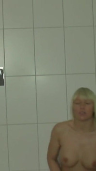 Starý a mladý velký penis sání sexy velká prsa blonďaté kundičky