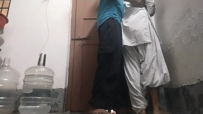 Nazima Khan: Mahasiswa dan guru India