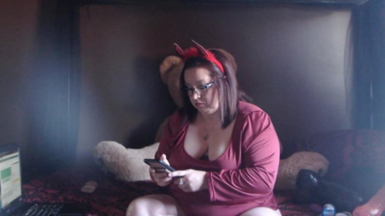 SexyNEBBW: Kamera langsung awek montel seksi Halloween