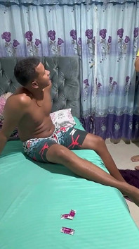 Saya adik tiri kotor awak malu mari berkongkek tanpa kondom yang awak pancut ke dalam pantat saya yang kaya