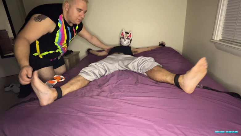 Ticklish Chubs: Foxy Sox gâdilată în Jersey