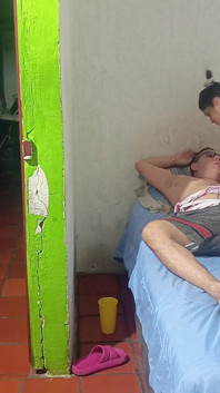 Me Follo a Mi Madrastra Alydenalioficial Y Mi Hermanastra Daliataleboficial Nos Descubre Se Exita Y Se Masturba